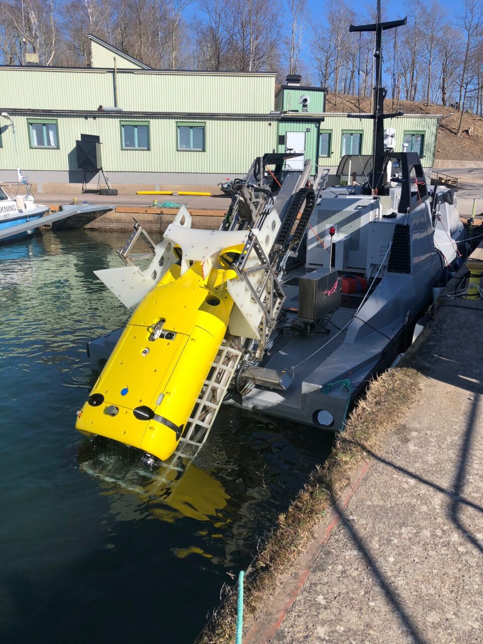 Saab Multi-Shot Mine Neutralisation System (MuMNS) Deployed from USV - BlueZone Group Saab Multi-Shot Mine Neutralisation System (MuMNS) Deployed from USV